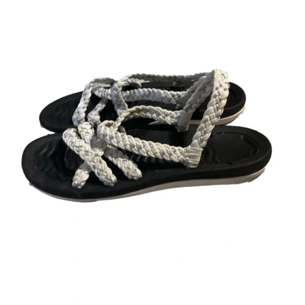 MEGNYA Women's Comfortable Summer Sandal Shoes w Arch Support 8 M White Silver